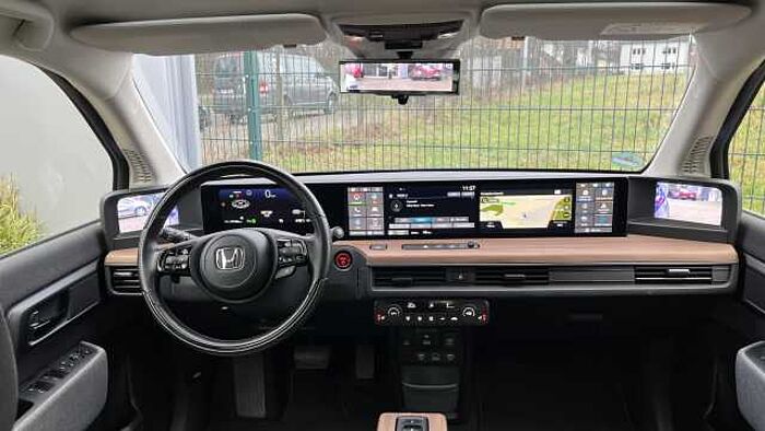 Honda e Advance 17' Style-Paket Allwetterreifen