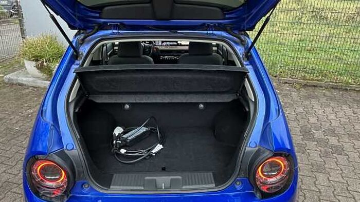 Honda e Advance 17' Style-Paket Allwetterreifen